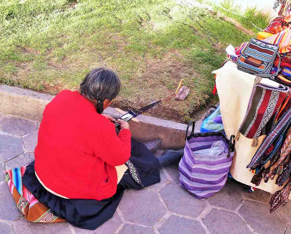 Peruvian Lady Crafts